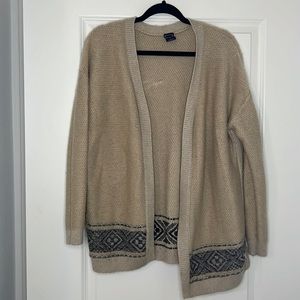 Beige GAP wool cardigan